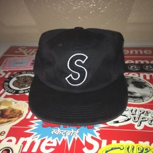 Supreme SS18 Felt S logo 6-panel